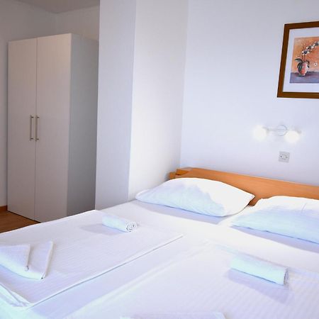 Guest House Sandra Rab Town Dış mekan fotoğraf