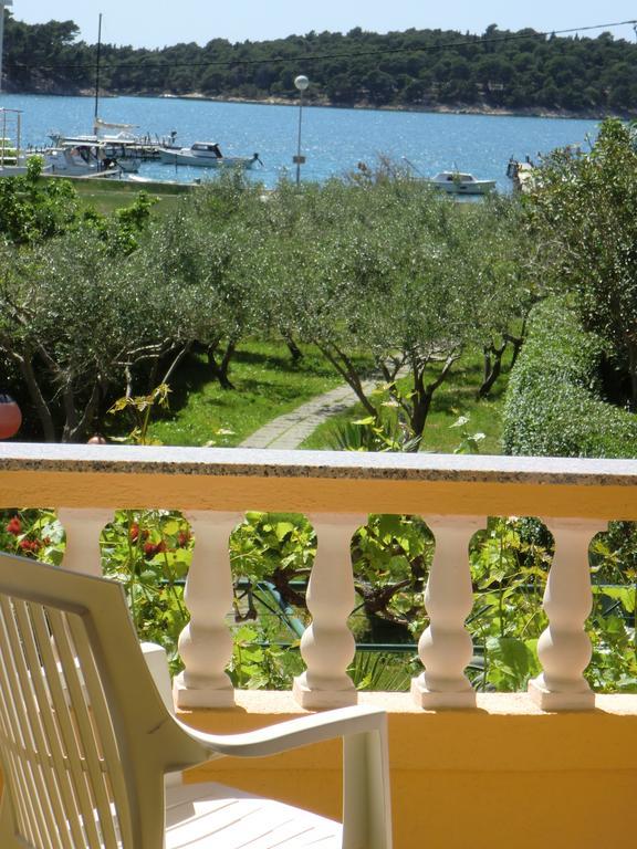 Guest House Sandra Rab Town Dış mekan fotoğraf