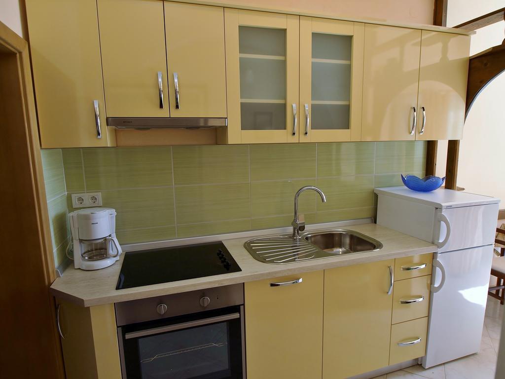 Guest House Sandra Rab Town Dış mekan fotoğraf