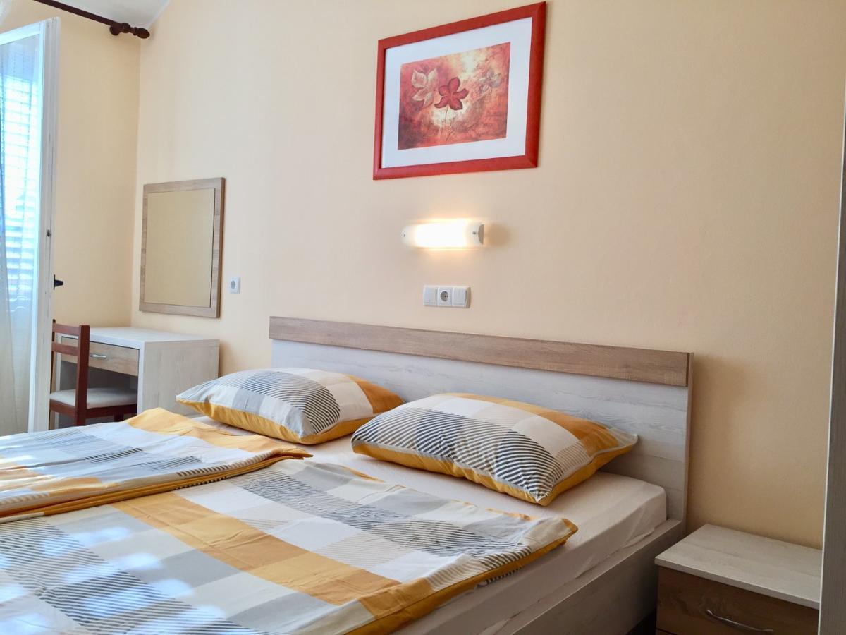 Guest House Sandra Rab Town Dış mekan fotoğraf
